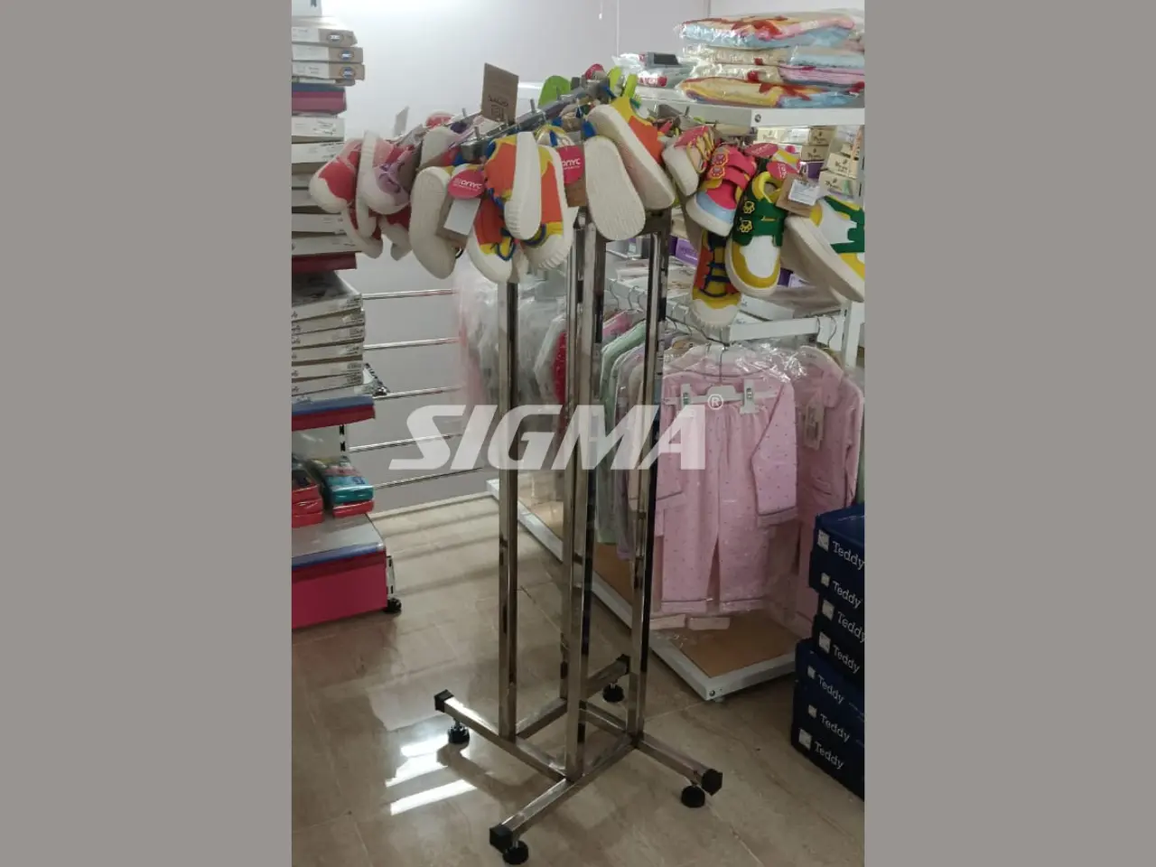 178193889_fourway wheeler display stand Ranchi .webp